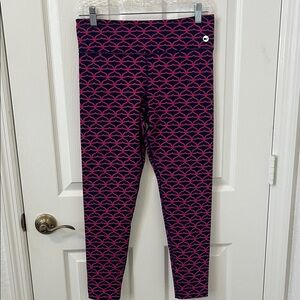 Vineyard Vines Pink and Blue Whale  Tail Leggings